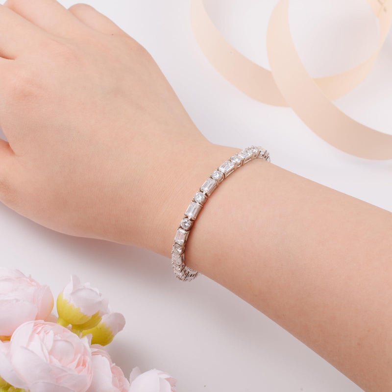 LOIPURI 16.5CT Emerald & Round Cut Moissanite Tennis Bracelet for Women, White Gold Plated 925 Sterling Silver 4mm D Color VVS1 Moissanite Bracelets Hidden Clasp Anniversary Birthday Gift 6.5Inch - Image 2