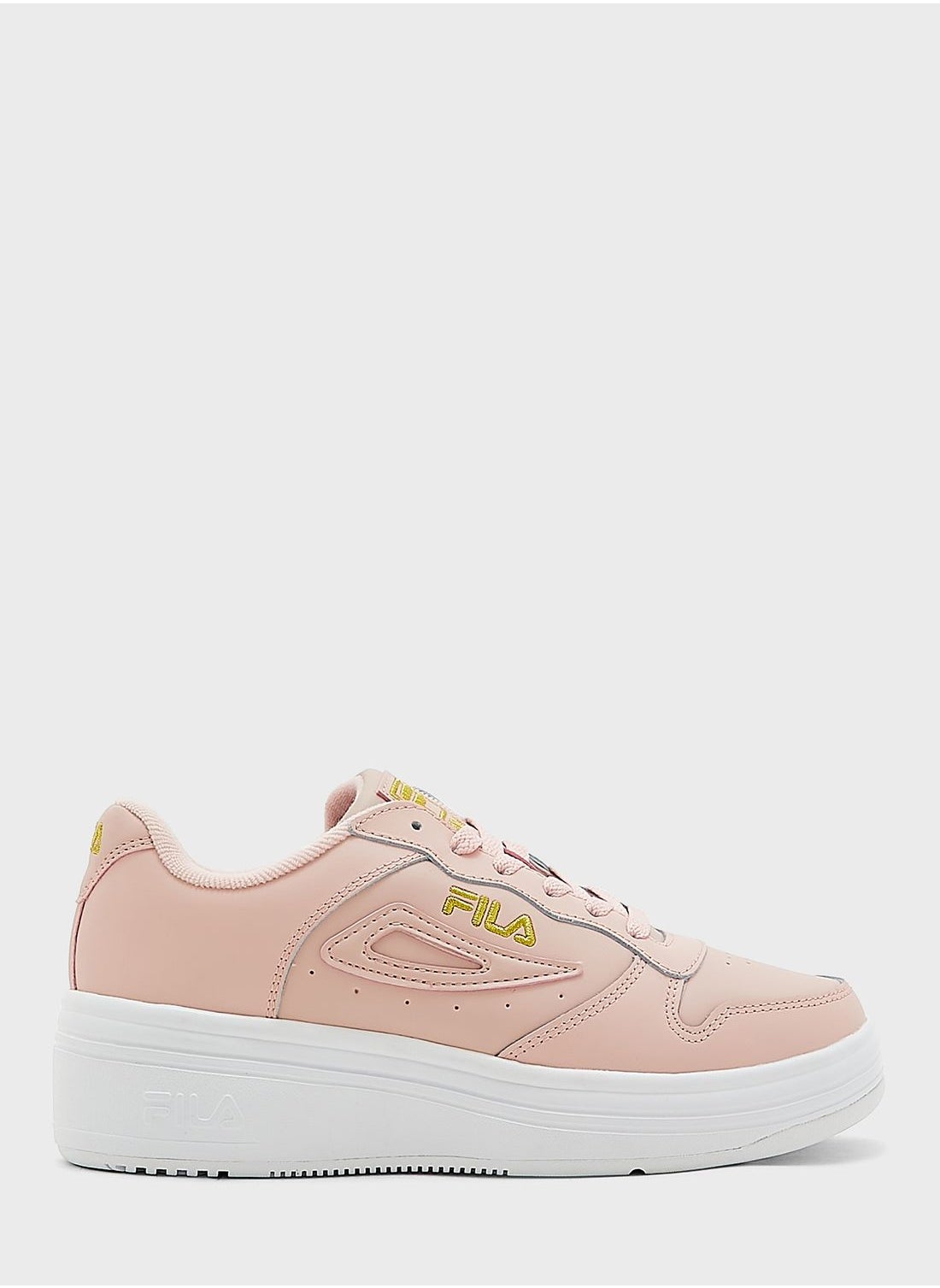 Namshi hot sale fila shoes