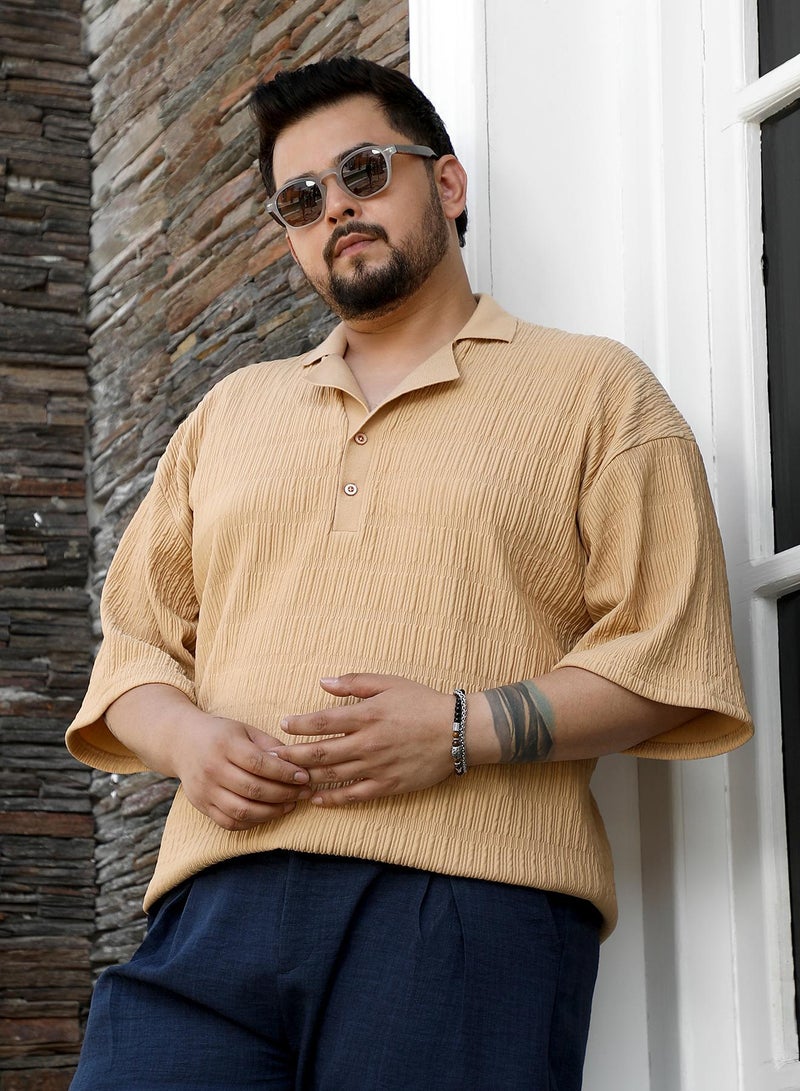 انستافاب بلس تيشيرت بولو رجالي مقاس بلس بلون بيج فقاعي بنمط كوبي للملابس الكاجوال - Image 1