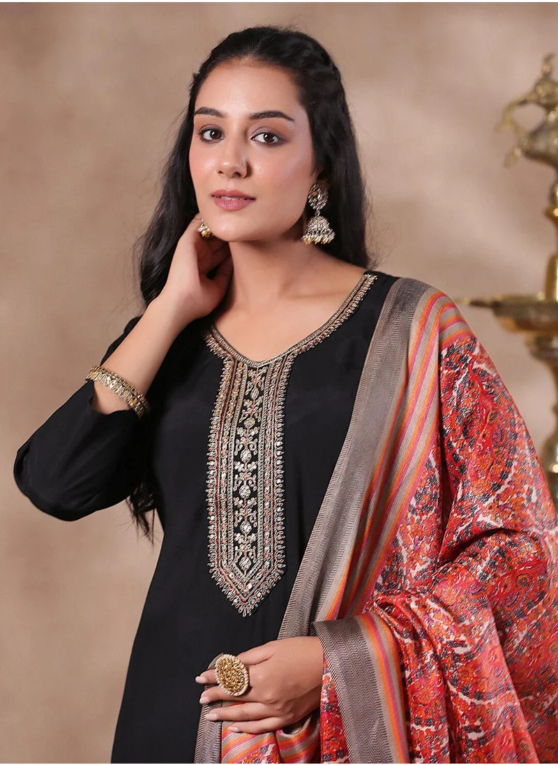 آي شين Women's Black Silk Printed Tunic Full Length Casual Straight Fit Kurta Set