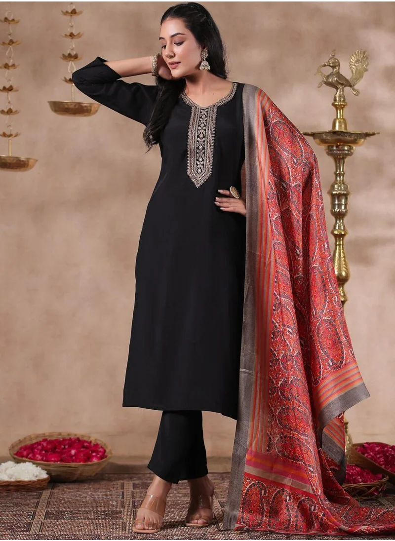 آي شين Women's Black Silk Printed Tunic Full Length Casual Straight Fit Kurta Set