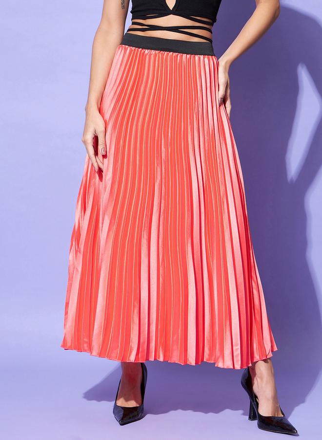 ستايل ستون تنورة ميدي ساتان بتفاصيل كسرات - Image 2