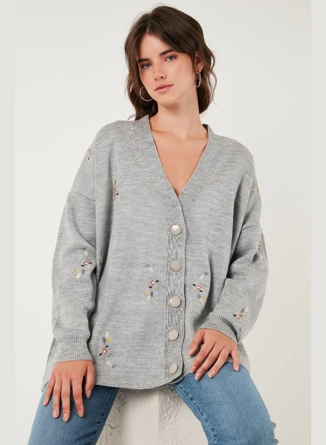 ليلا كارديجان نسائي ليلا مطرز بالزهور بقصة واسعة وفتحة رقبة على شكل  وأزرار