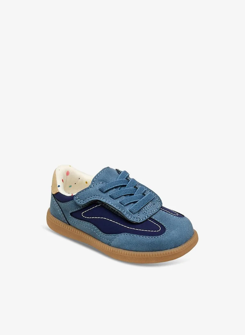 بيرفيت Boys Hook & Loop Ankle Sneakers