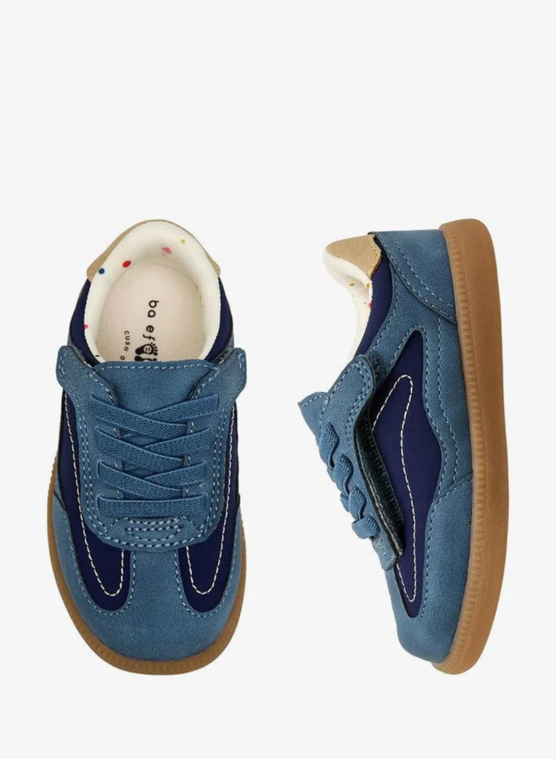 بيرفيت Boys Hook & Loop Ankle Sneakers