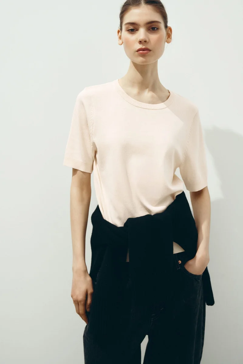 اتش اند ام بلوزة بحياكة ناعمة