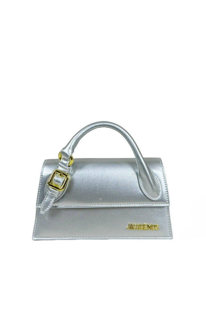 Jacquemus  حقيبة يد طويلة من Le Chiquito حقيبة يد طويلة من الجلد مع حزام كروس بودي - Image 1