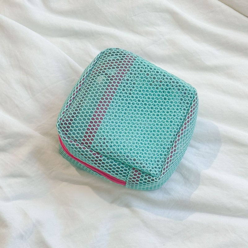New Dopamine Color Tofu Bag Large-Capacity Cosmetic Bag Portable Cosmetic Grid Storage Bag - Image 1