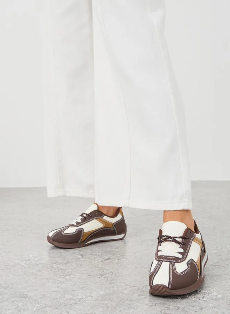 ستايلي اكتيف سنيكرز لاصق ملون من الدانتيل