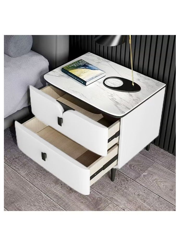 رافين طاولة جانبية متعددة الأغراض بتصميم عصري مبطنة بالجلد، طاولة جانبية واسعة من روك سلاب بمظهر لامع، خزانة تخزين متينة من الخشب الصلب مع درجين لغرفة النوم وغرفة المعيشة 50 × 40 × 47 سم - Image 3