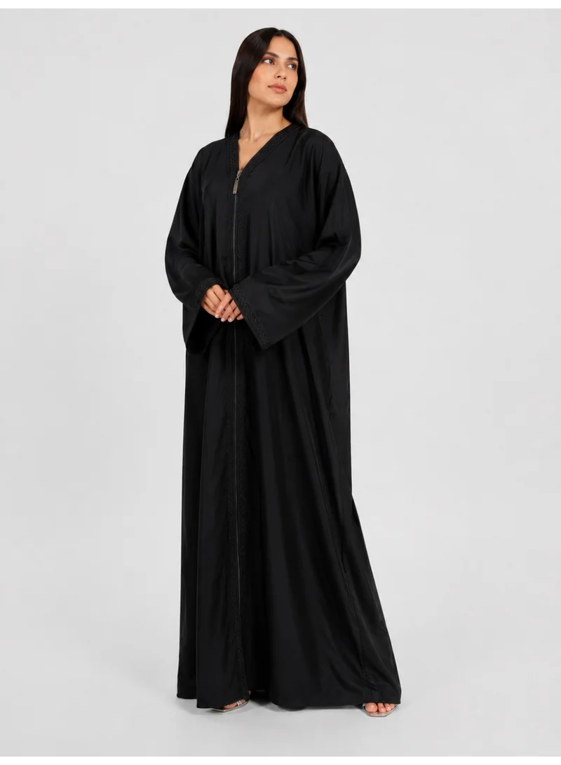 Reem Abayas Women's Abaya with Zip detail