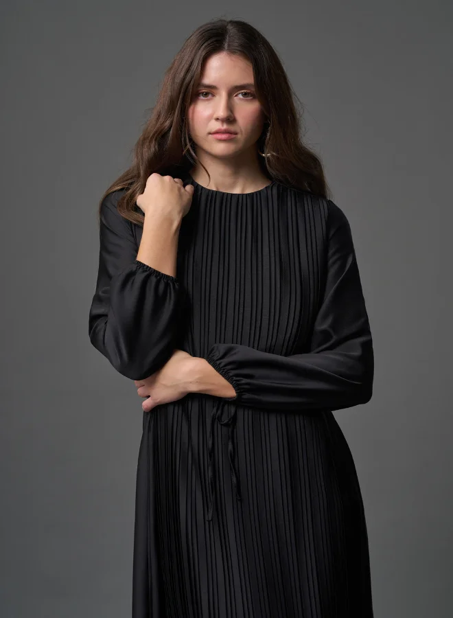 ميزال MIZALLE THIN PLEATED O-NECK DRESS