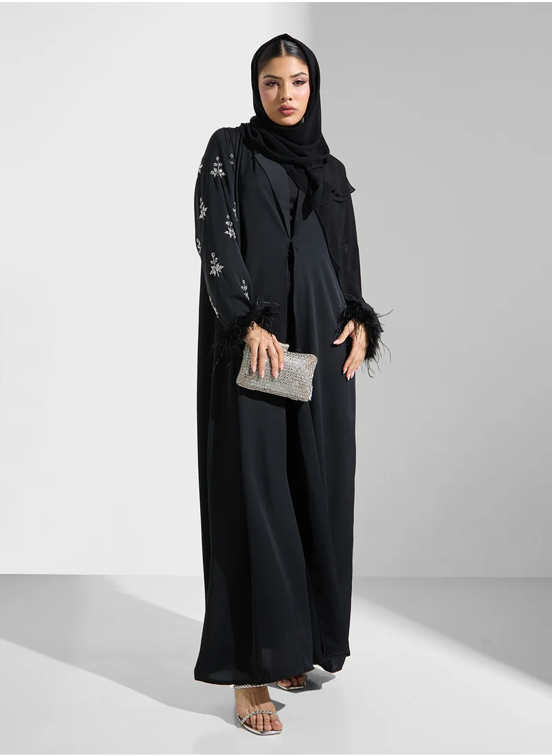 هيا كلوزيت Embroidered Sleeve with feather details Abaya