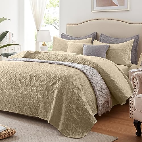 LEAONME Full/Queen Quilt Set 3 Pieces,Lightweight Beige Bedspread-90''x98'',Soft Microfiber Summer Quilt,Luxurious Warm Coverlet Sets for All Seasons (Includes 1 Quilt, 2 Shams) - Image 1