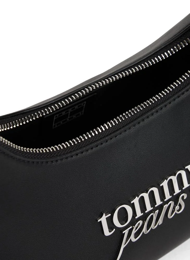 تومي جينز حقيبة كتف بشعار معدني