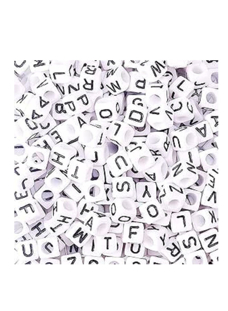 300Pcs Acrylic Cube Letter Beads White Black  Jewellery Making - Image 1