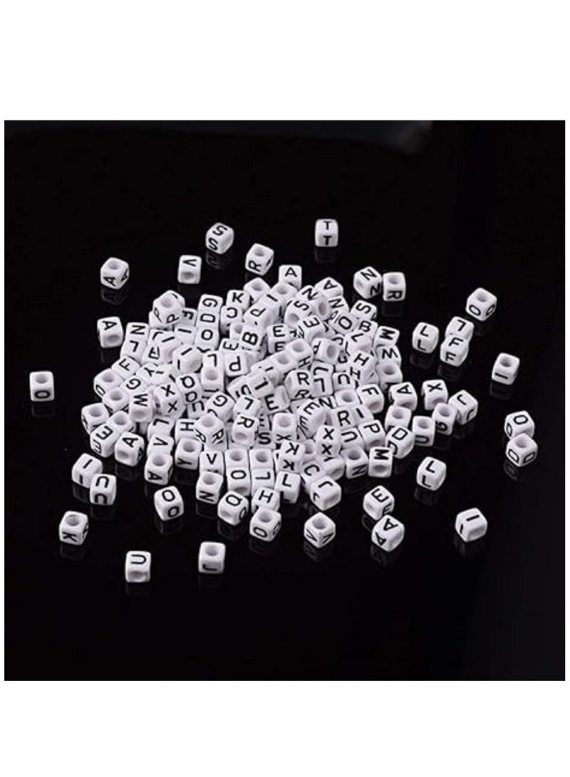 300Pcs Acrylic Cube Letter Beads White Black  Jewellery Making - Image 3