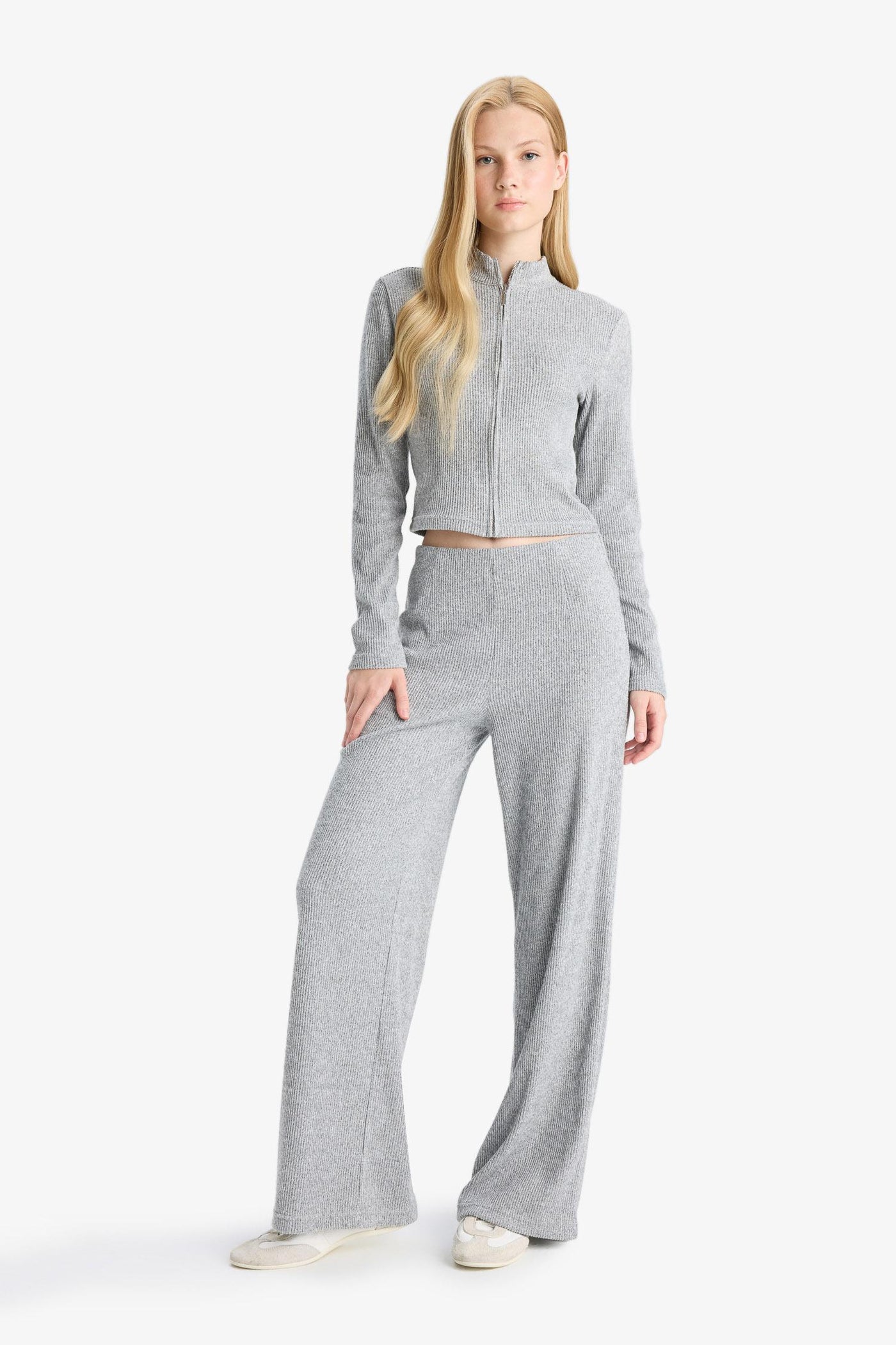 Grey Woman Elastic Waist Flare Fit Wide Leg Sweatpants Casual