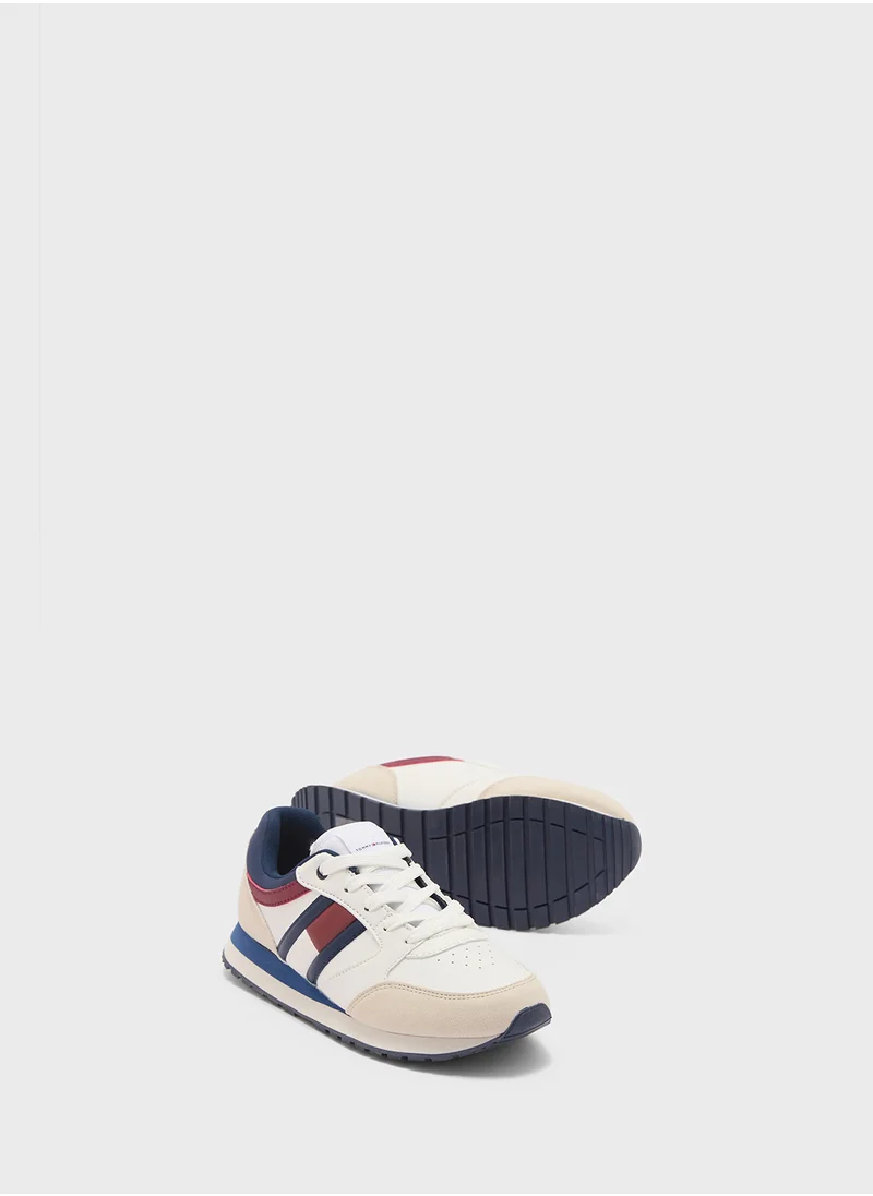 تومي هيلفيغر Youth Low Top Lace Up Sneakers