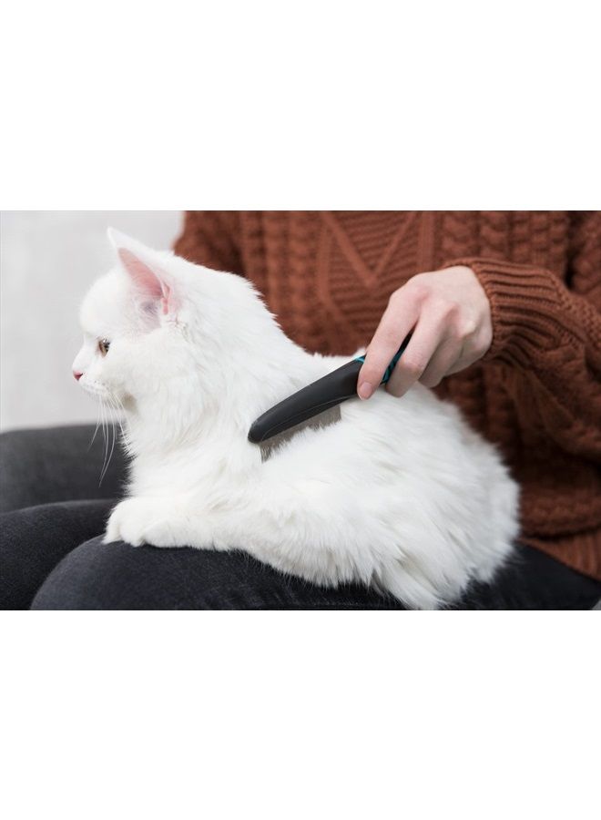 Trixie Pet Grooming Flea Comb, For Cats, Dogs, and Small Animals, Removes Fleas, Flea Eggs and Other Debris, 8" (21cm) - Image 2