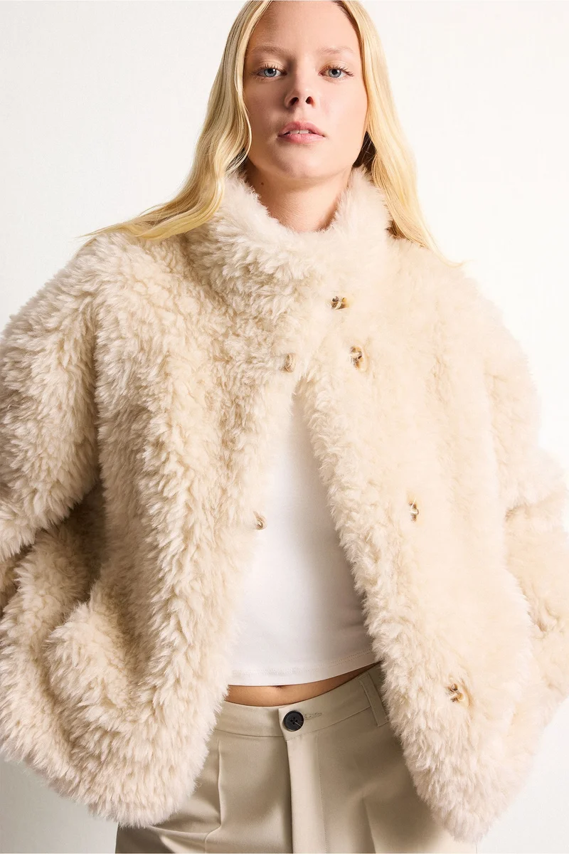 Defacto  Regular Fit Faux Fur for Women | Best Price UAE