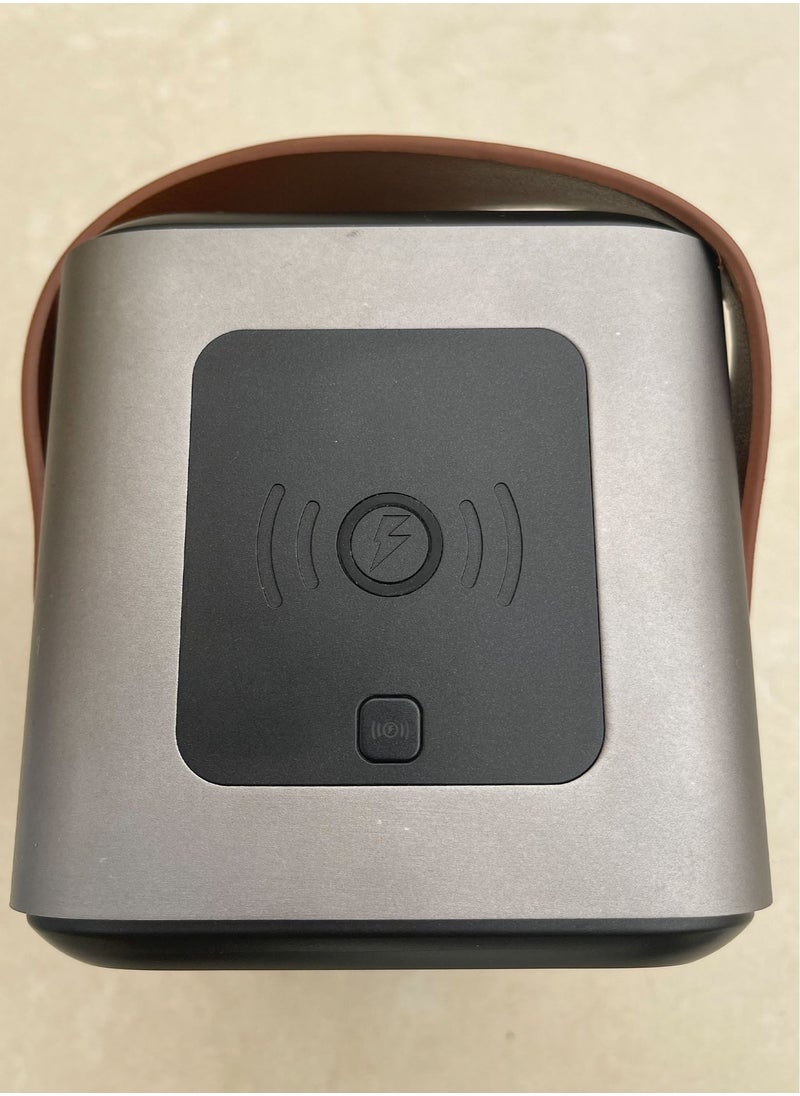 Generic - Portable power station, can invert output 220V, wireless charging - Image 1