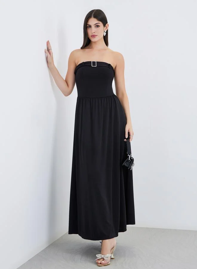 ستايلي Styli Bandeau Neck A-Line Maxi Dress with Buckle Detail