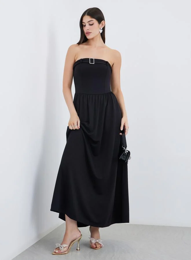 ستايلي Styli Bandeau Neck A-Line Maxi Dress with Buckle Detail
