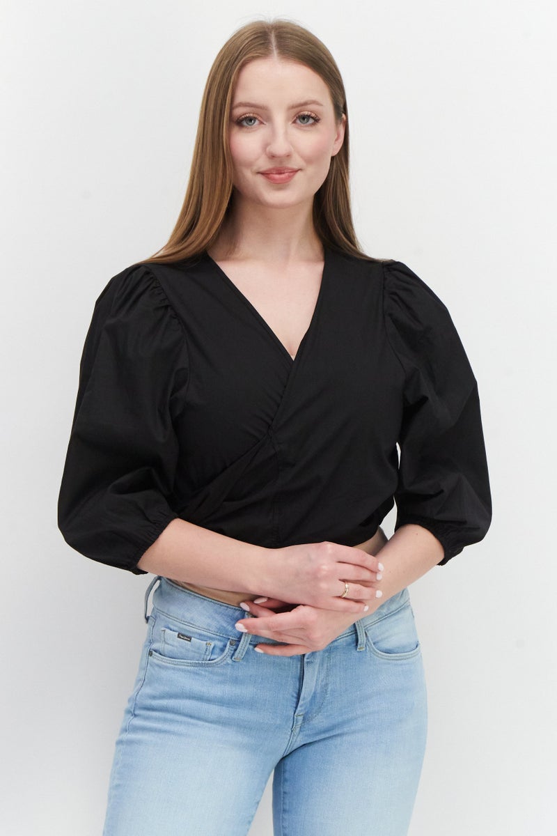 In the style بلوزة نسائية بأكمام طويلة على شكل V مع رباط أمامي، سوداء - Image 1