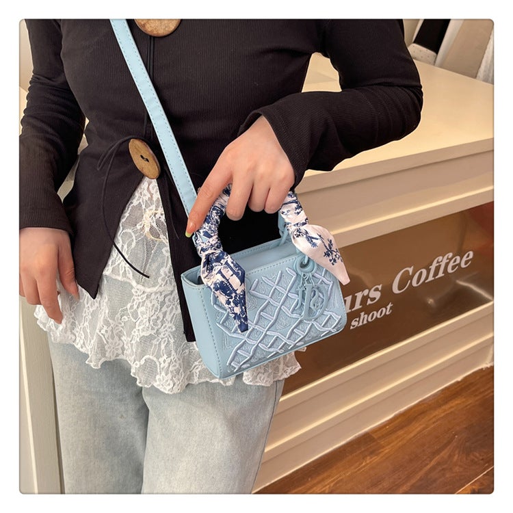 Heavy Embroidery Quilted Princess Diana Bag, High-End Crossbody Bag, Versatile Fashion Silk Scarf, Shoulder Handbag, Women'S Bag - Image 4