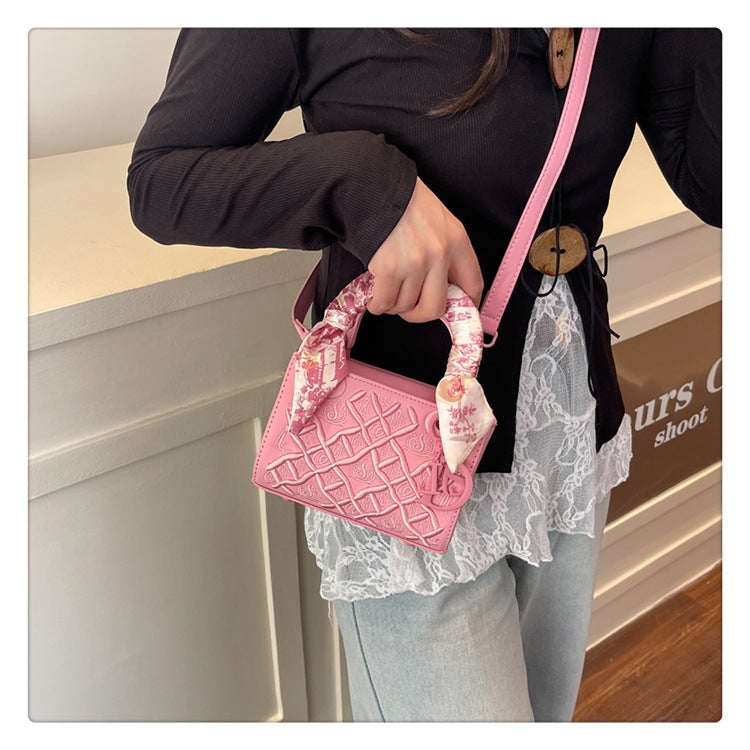 Heavy Embroidery Quilted Princess Diana Bag, High-End Crossbody Bag, Versatile Fashion Silk Scarf, Shoulder Handbag, Women'S Bag - Image 3