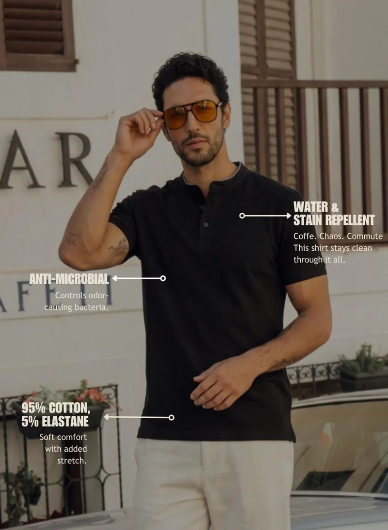 دينيس لينغو Men Black Cotton Blend Solid Regular T-Shirt