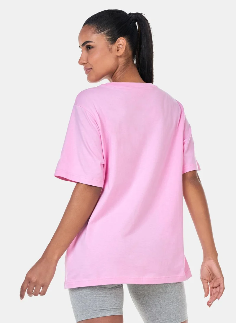 نايكي Women's Sportswear Essential T-Shirt