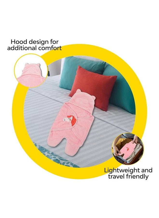 My NewBorn - By 10Club Baby Ac Blanket2 Pcs (White And Pink) ; Sleeping Bag ; Boy Girl New Born Wrapper ; 0 6 Months ; Skin Friendly ; Great Gift ; Bath Towel ; Bath Robe ; Multipurpose Comforter For Infants - Image 1