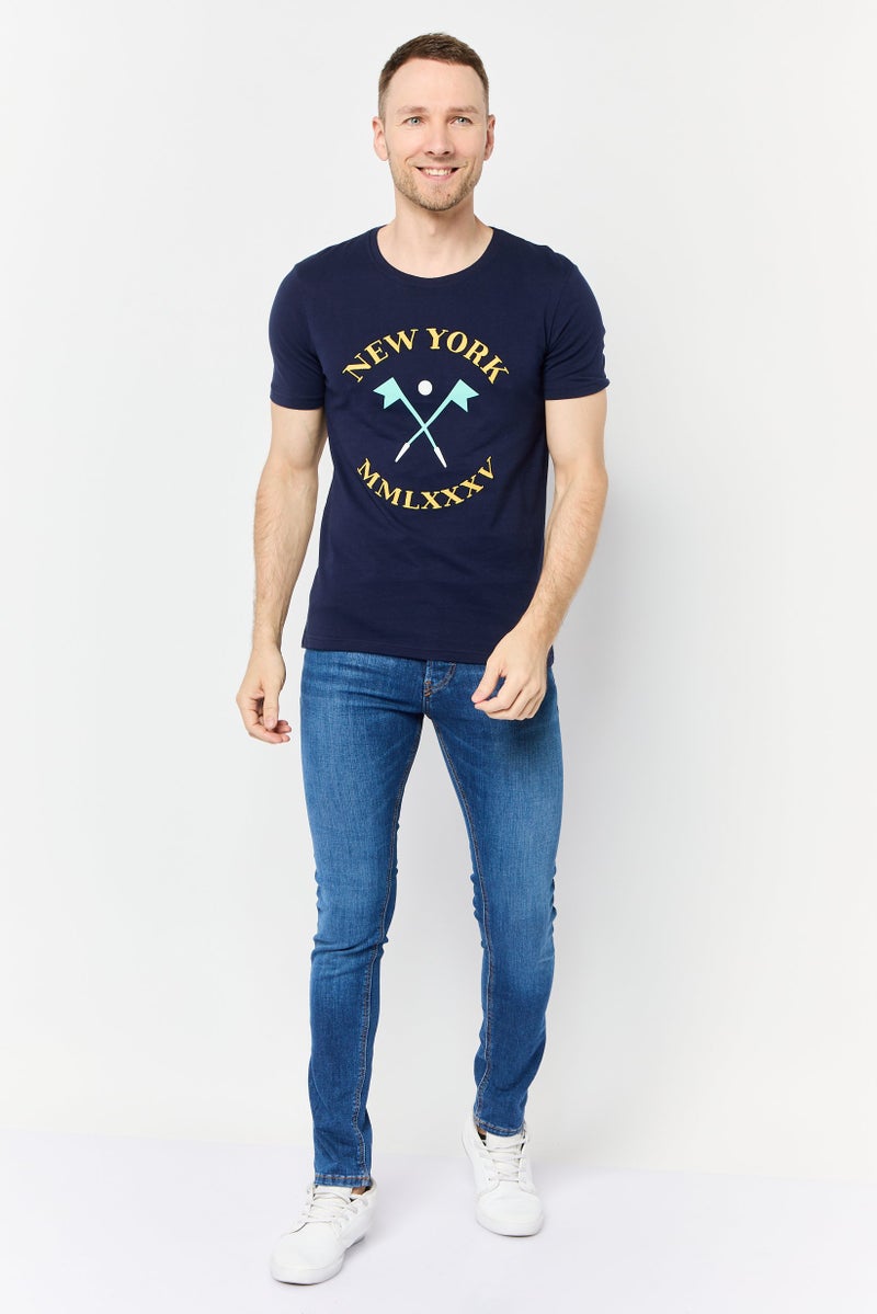 DeFacto تي شيرت رجالي بأكمام قصيرة وياقة دائرية مزخرفة، أزرق داكن - Image 2