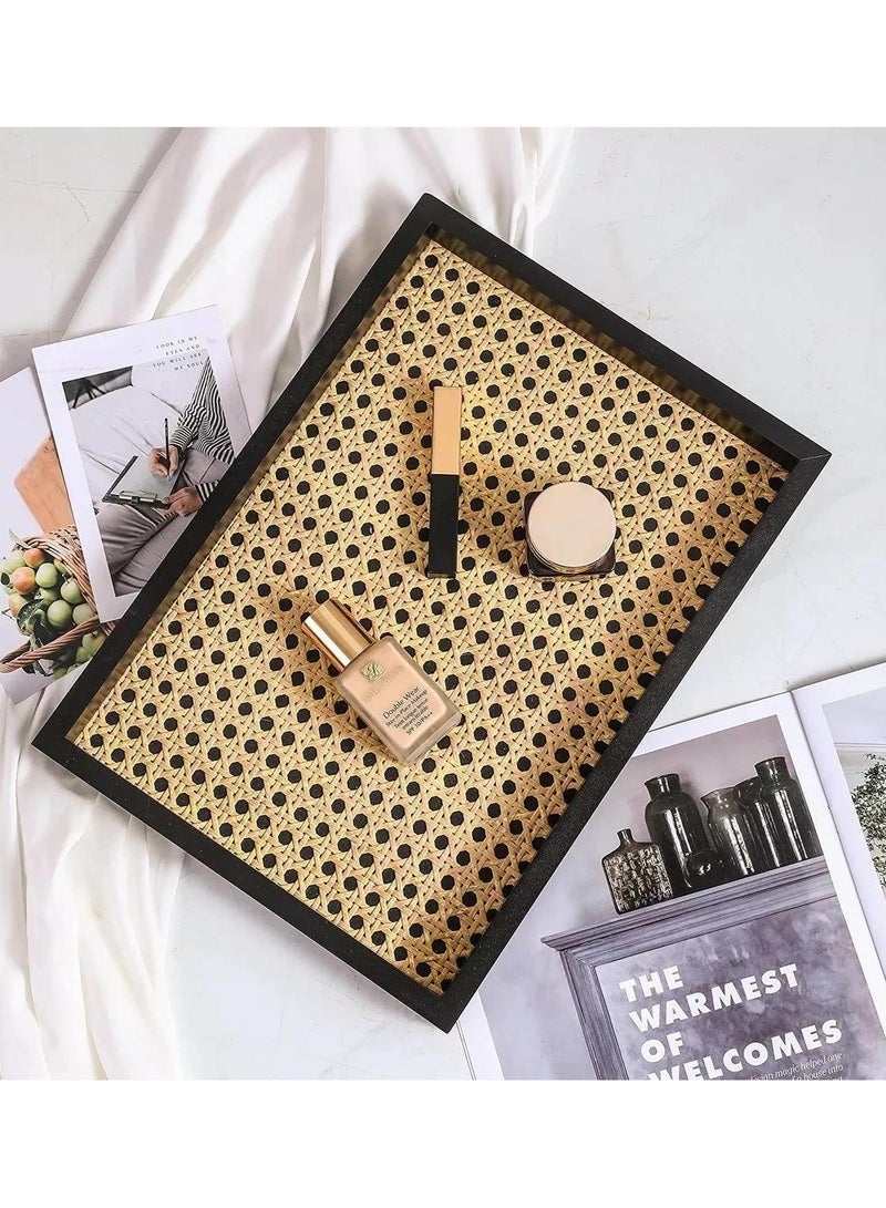 كيلا صينية تقديم مستطيلة مصنوعة من الخيزران الصناعي، صينية تقديم على شكل سلة بإطار خشبي أسود للقهوة، الإفطار، الطعام، المشروبات، صواني زخرفية للمكياج 32 × 23 × 2 سم - Image 3