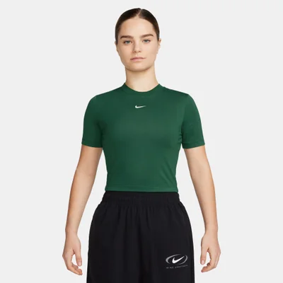 Nike Women's Sportswear Essential Crop Top