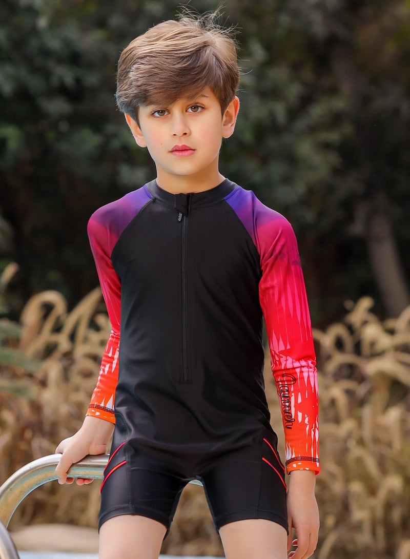 LaMer Boys' swimsuit with a sporty design that provides protection and flexibility during movement. - Image 3