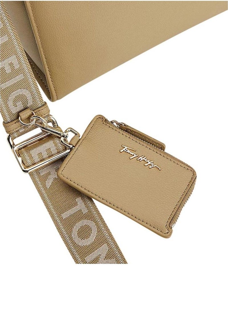 Tommy Hilfiger Plus Tommy Hilfiger Women's Tommy Joy Camera Bag Tote handbag Shoulder bag Crossbody bag Casual  - Image 4