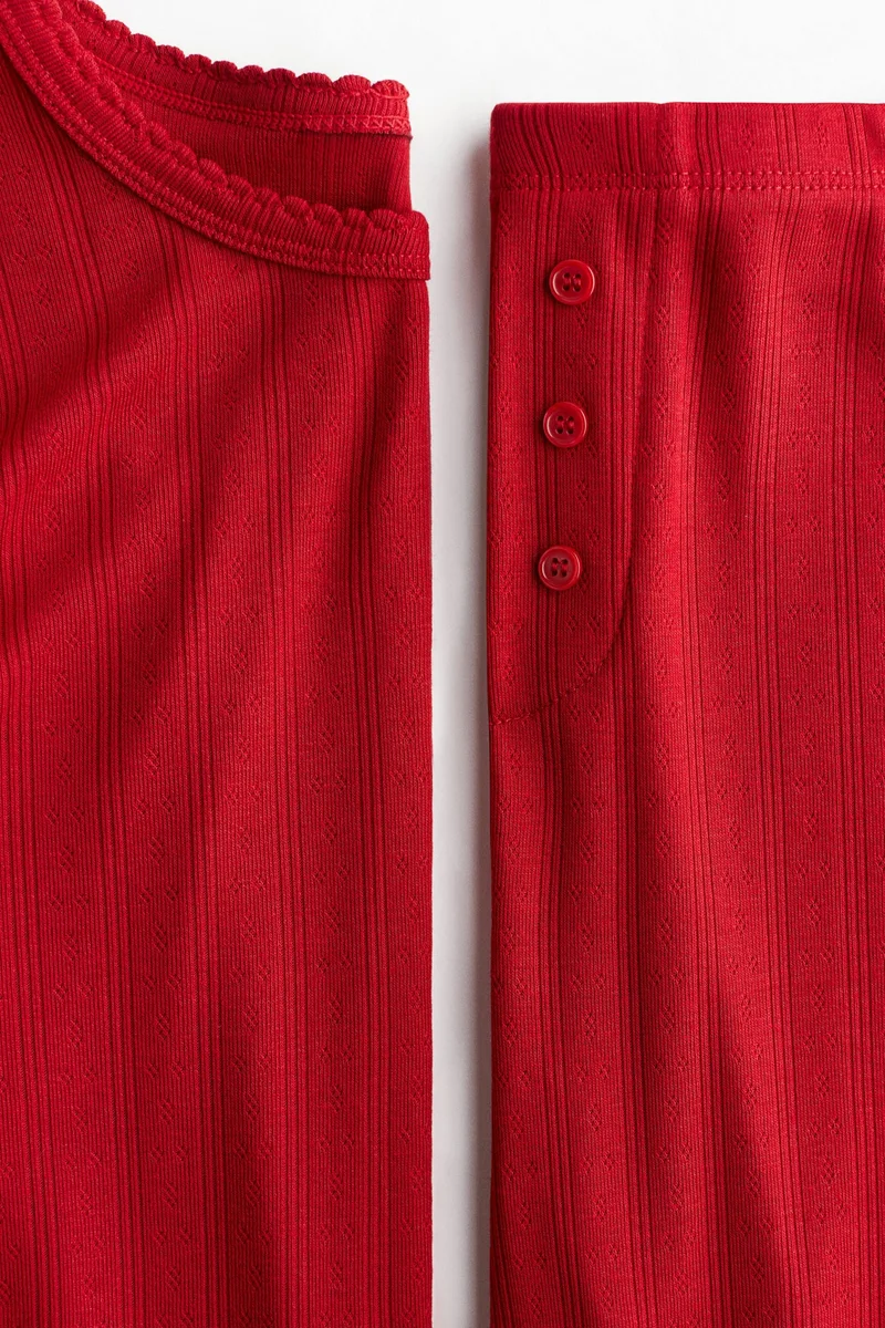 اتش اند ام بيجاما من الجيرسيه بنمط مثقّب