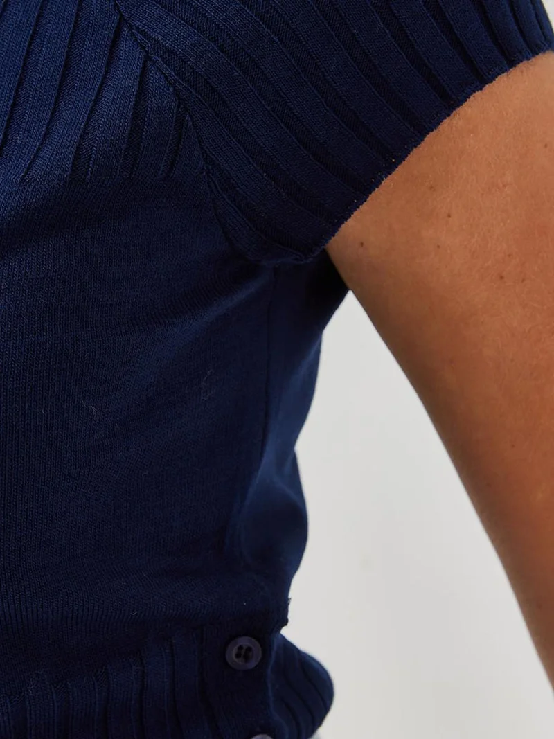 Bianco Lucci LUCCI Textured Knitwear Sweater with Button Closure