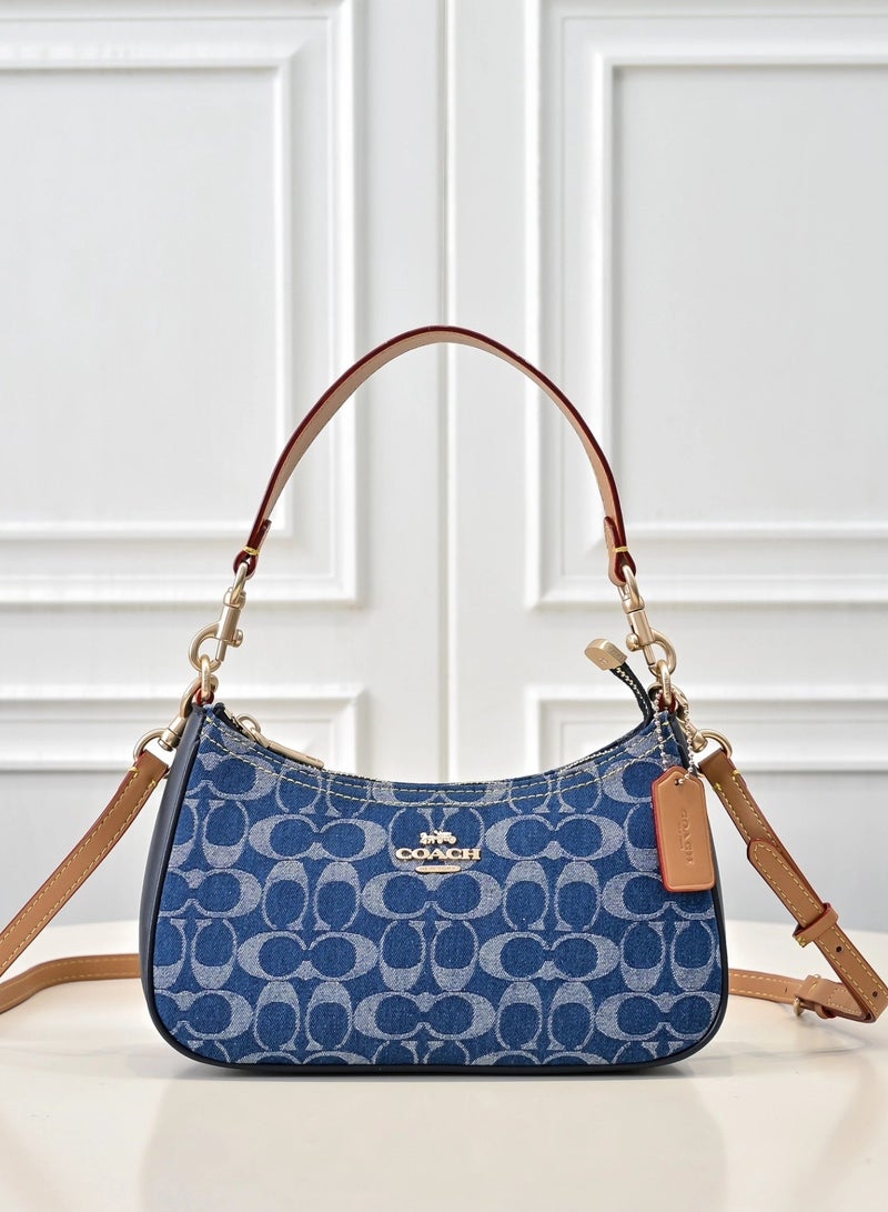 coachoutlet coach classic logo TERI shoulder bag, crossbody bag, handbag - Image 1