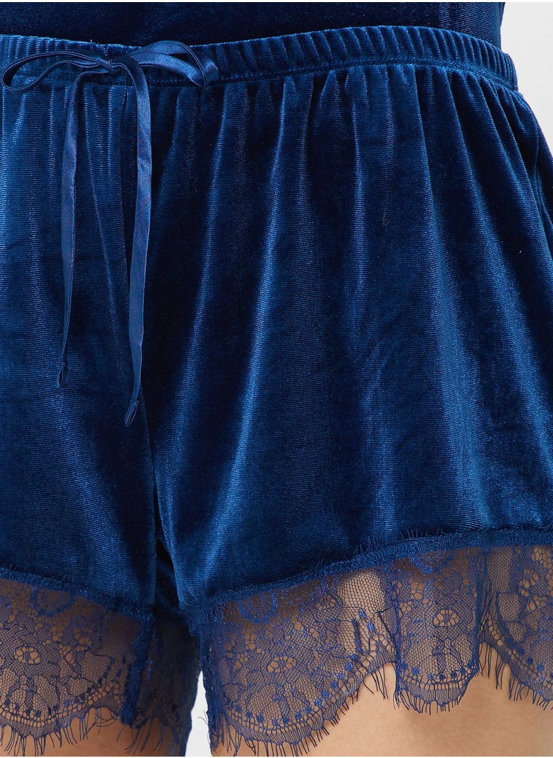 hunkemoller - Lace Detail Shorts - Image 1