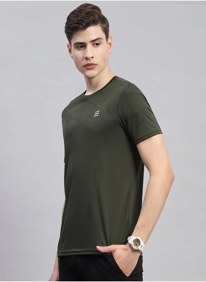 Rock.it Men Olive Solid Round Neck Short Sleeves  T-Shirt by Styli