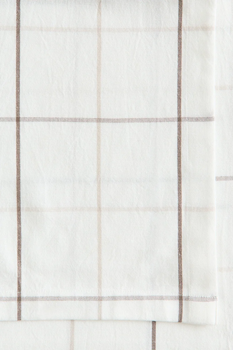 H&M Patterned linen-blend tablecloth