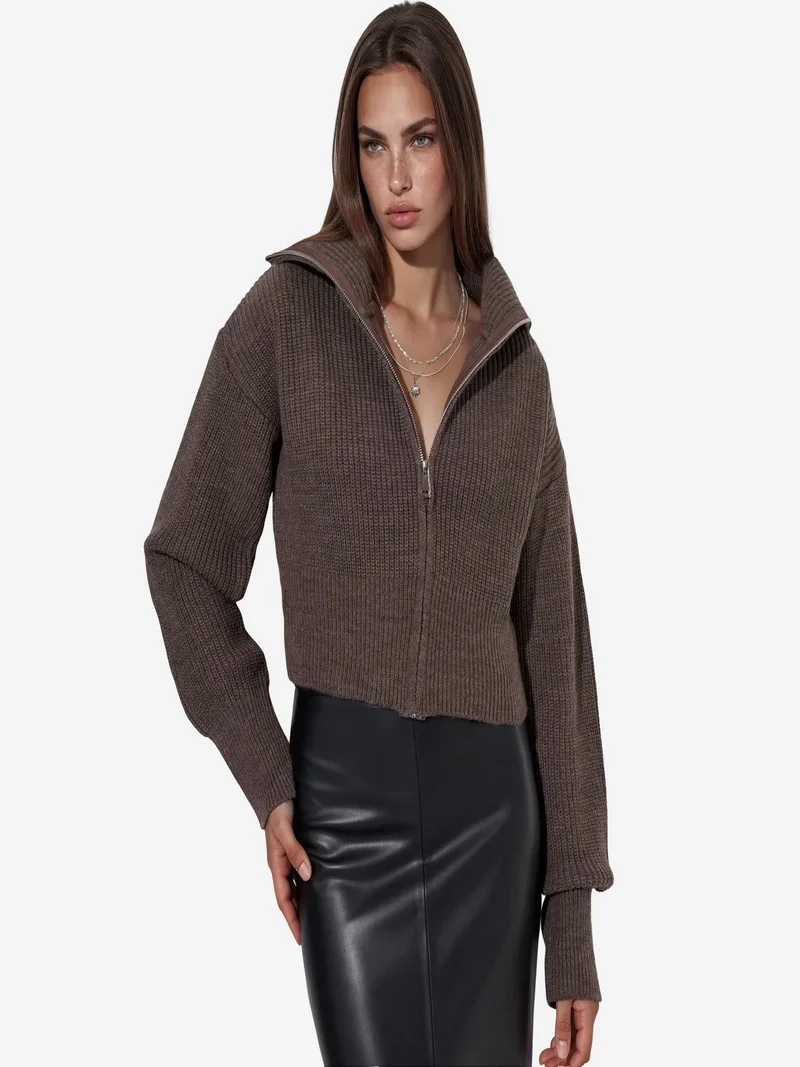 فيورنا VIORNA Women’s Cropped Ribbed Zip Cardigan