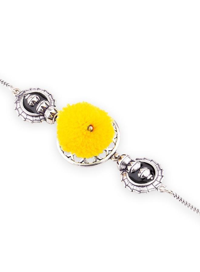 VOYLLA Kalbelia Pom Pom Bracelet - Image 2
