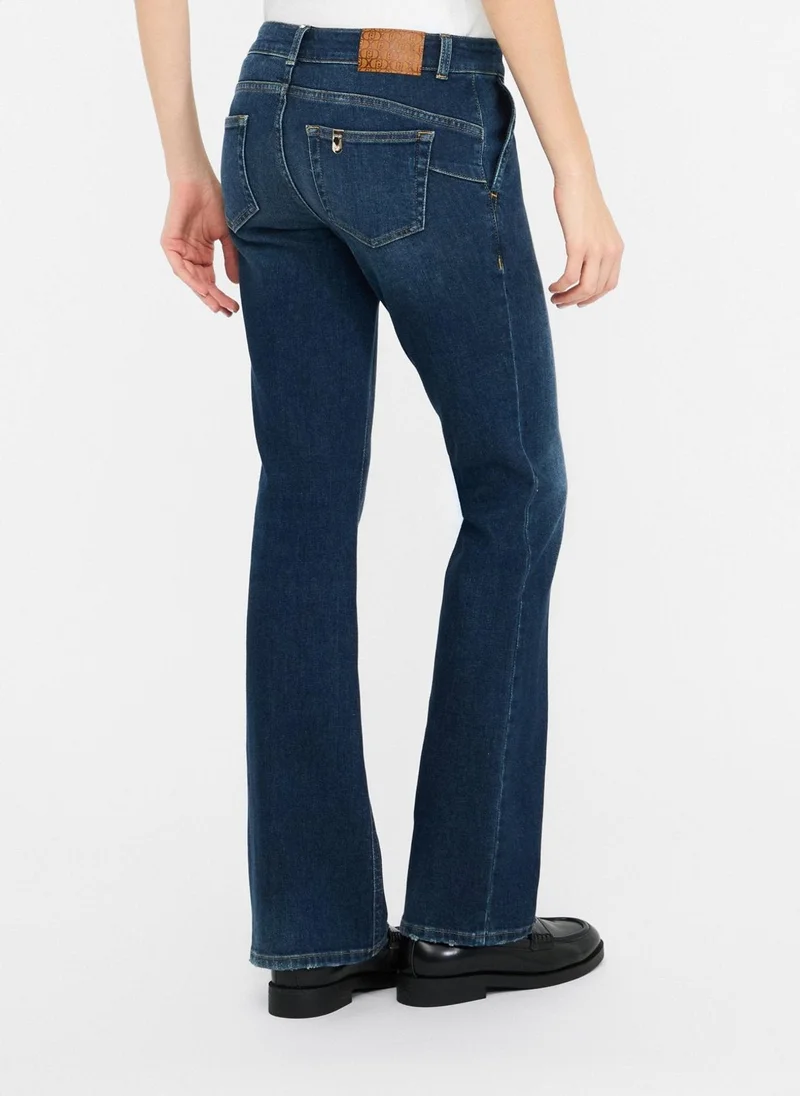 ليو جو جينز بوي فريند بقصة واسعة من الأسفل