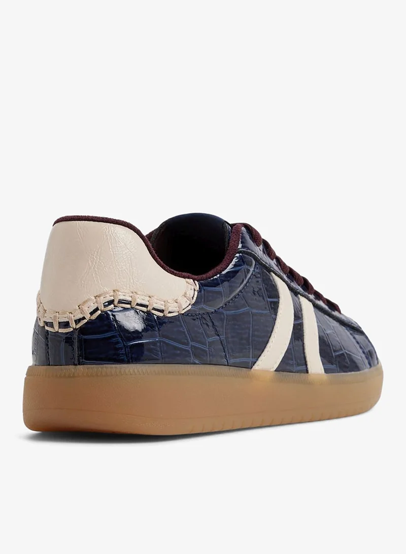 الدو Chicsneaker