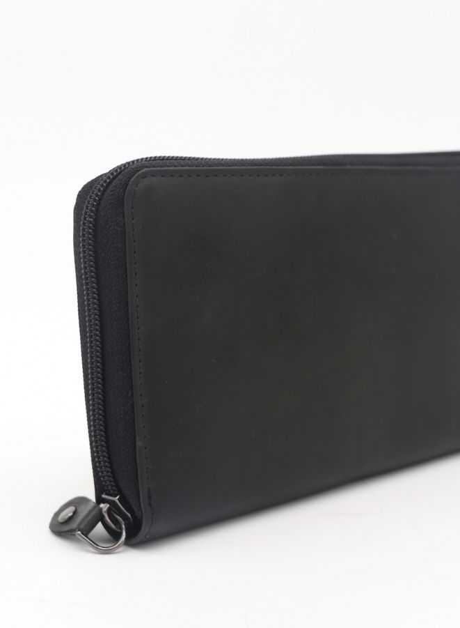 Gai Mattiolo Black Color Purse: A Stylish Blend of Elegance and Functionality - Image 2